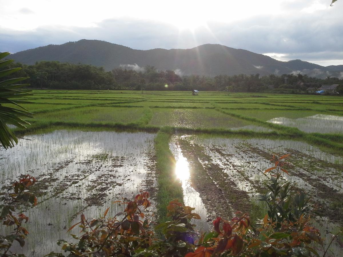 Jamjuree Garden Bed & Breakfast Ban Thung Ma Nieo ภายนอก รูปภาพ