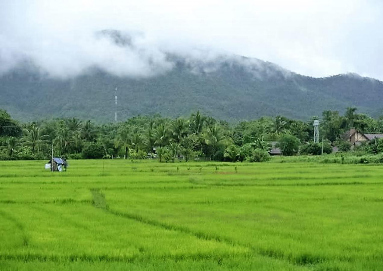 Jamjuree Garden Bed & Breakfast Ban Thung Ma Nieo ภายนอก รูปภาพ