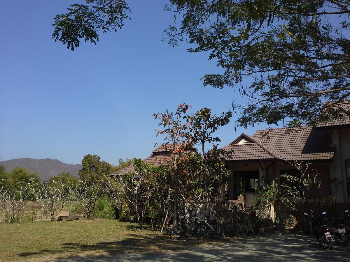 Jamjuree Garden Bed & Breakfast Ban Thung Ma Nieo ภายนอก รูปภาพ