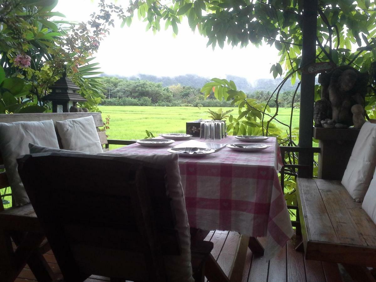 Jamjuree Garden Bed & Breakfast Ban Thung Ma Nieo ภายนอก รูปภาพ